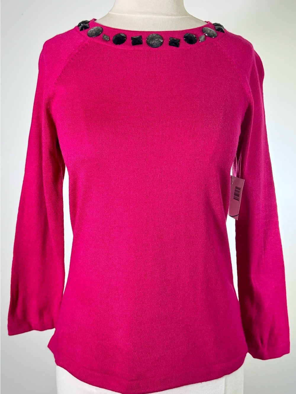 Sag Harbor S NWT Wildberry Jewel Neck Acrylic Sweater MSRP $44 Magenta